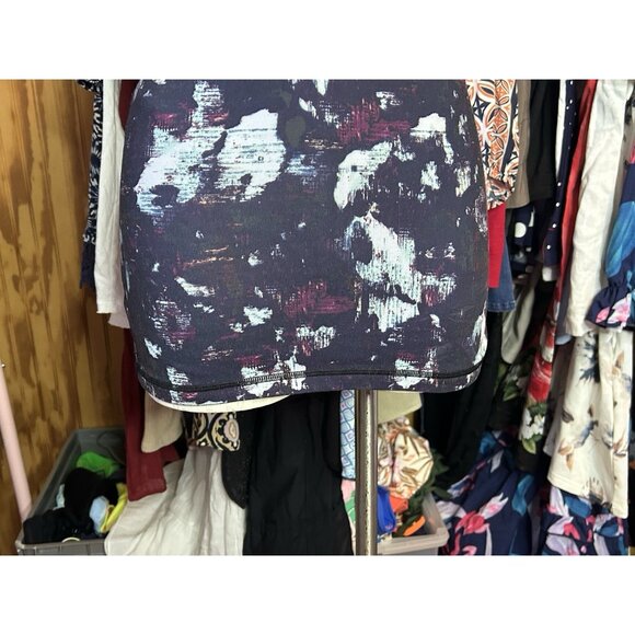 Lululemon Power Y Tank *Luon Static Blossom Multi Size 4 Black Fitted - Picture 3 of 8